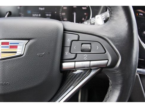 Used 2024 Cadillac XT6 Sport AWD/4WD image 17