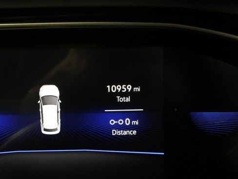 Used 2024 Volkswagen Jetta SE image 17