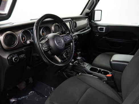 Used 2020 Jeep Wrangler Sport AWD/4WD image 17