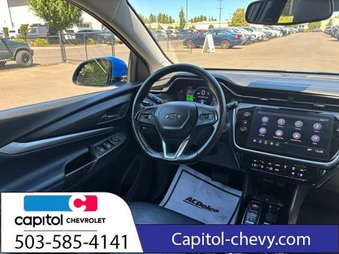 Used 2022 Chevrolet Bolt EUV LT w/ Convenience Package FWD image 14