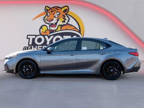 New 2026 Toyota Camry SE image 8