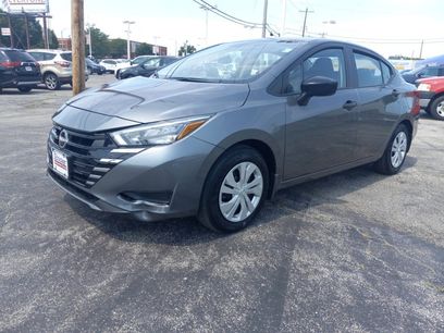 Used 2025 Nissan Versa S w/ Trunk Package
