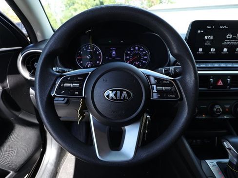 Used 2021 Kia Forte LXS FWD image 10