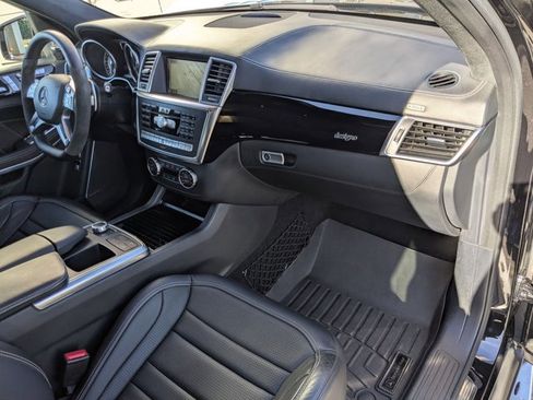 Used 2016 Mercedes-Benz GL 63 AMG 4MATIC image 28