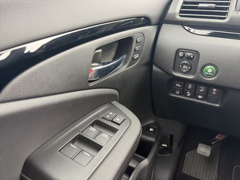 Certified 2026 Honda Ridgeline Black Edition image 26