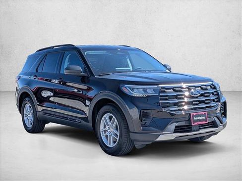 New 2026 Ford Explorer Active RWD image 7