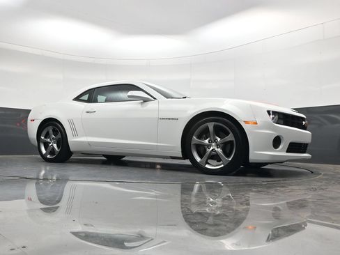 Used 2010 Chevrolet Camaro SS w/ RS Package RWD image 32