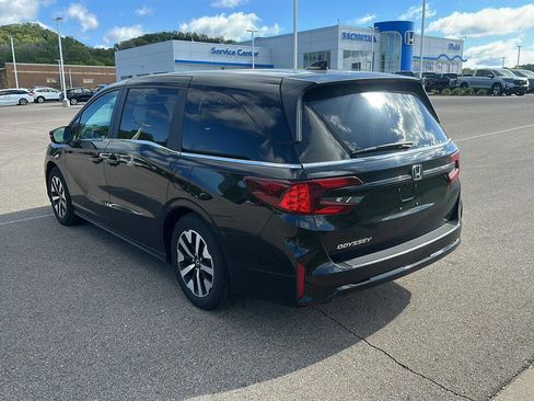 Used 2025 Honda Odyssey EX-L image 5