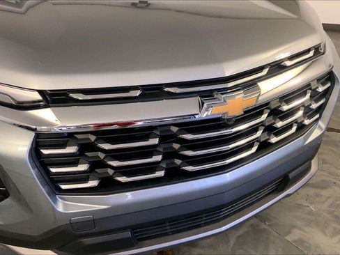 Used 2026 Chevrolet Equinox LT FWD image 28