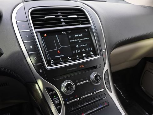 Used 2018 Lincoln MKX Reserve w/ Lincoln MKX Climate Package AWD/4WD image 28