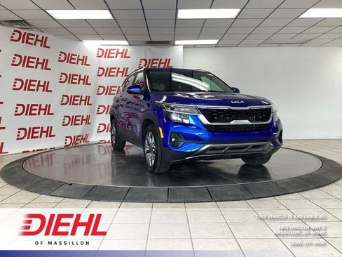 Used 2022 Kia Seltos EX AWD/4WD image 1