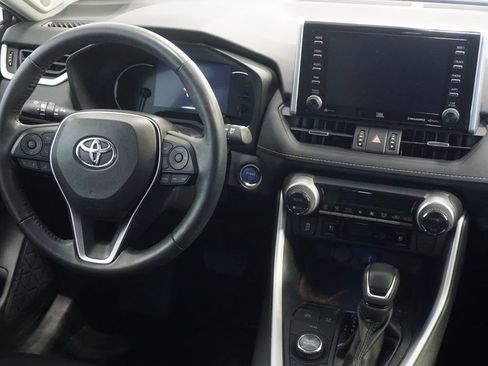 Used 2020 Toyota RAV4 Limited w/ Limited Grade Weather Package image 30