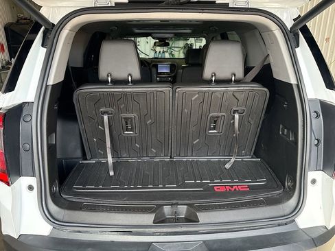 Used 2023 GMC Acadia AT4 w/ Technology Package AWD/4WD image 28