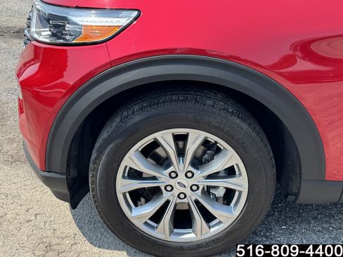 Used 2023 Ford Explorer XLT w/ Equipment Group 202A AWD/4WD image 10