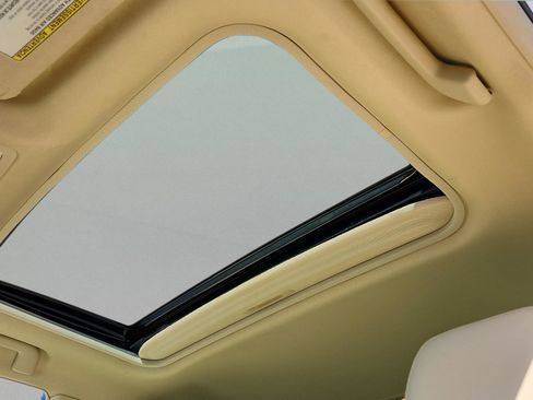 Used 2015 Toyota Camry XLE image 20