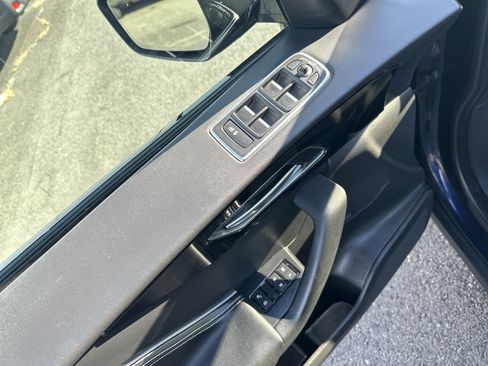 Used 2017 Jaguar F-PACE S image 16