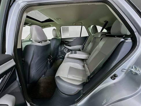 Used 2025 Subaru Outback Premium image 28