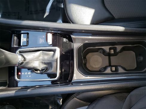 Used 2024 Jeep Compass Latitude image 21