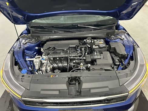 New 2026 Kia K4 FWD image 10
