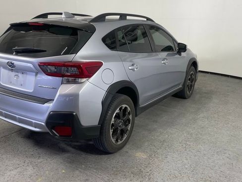Used 2023 Subaru Crosstrek 2.0i Premium AWD/4WD image 3