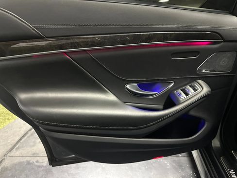 Used 2018 Mercedes-Benz S 560 Sedan image 15