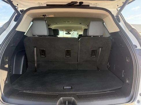 Used 2021 Buick Enclave Essence FWD image 17