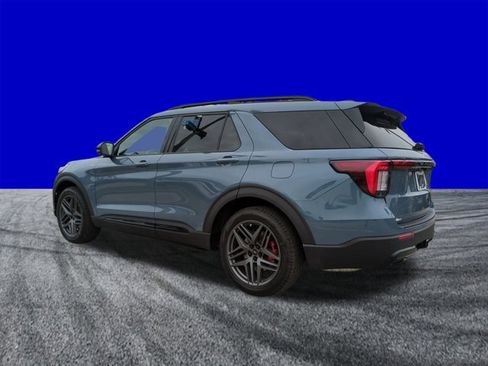 New 2026 Ford Explorer ST-Line w/ ST-Line Street Pack image 6