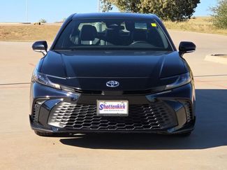 Used 2025 Toyota Camry SE FWD video 2