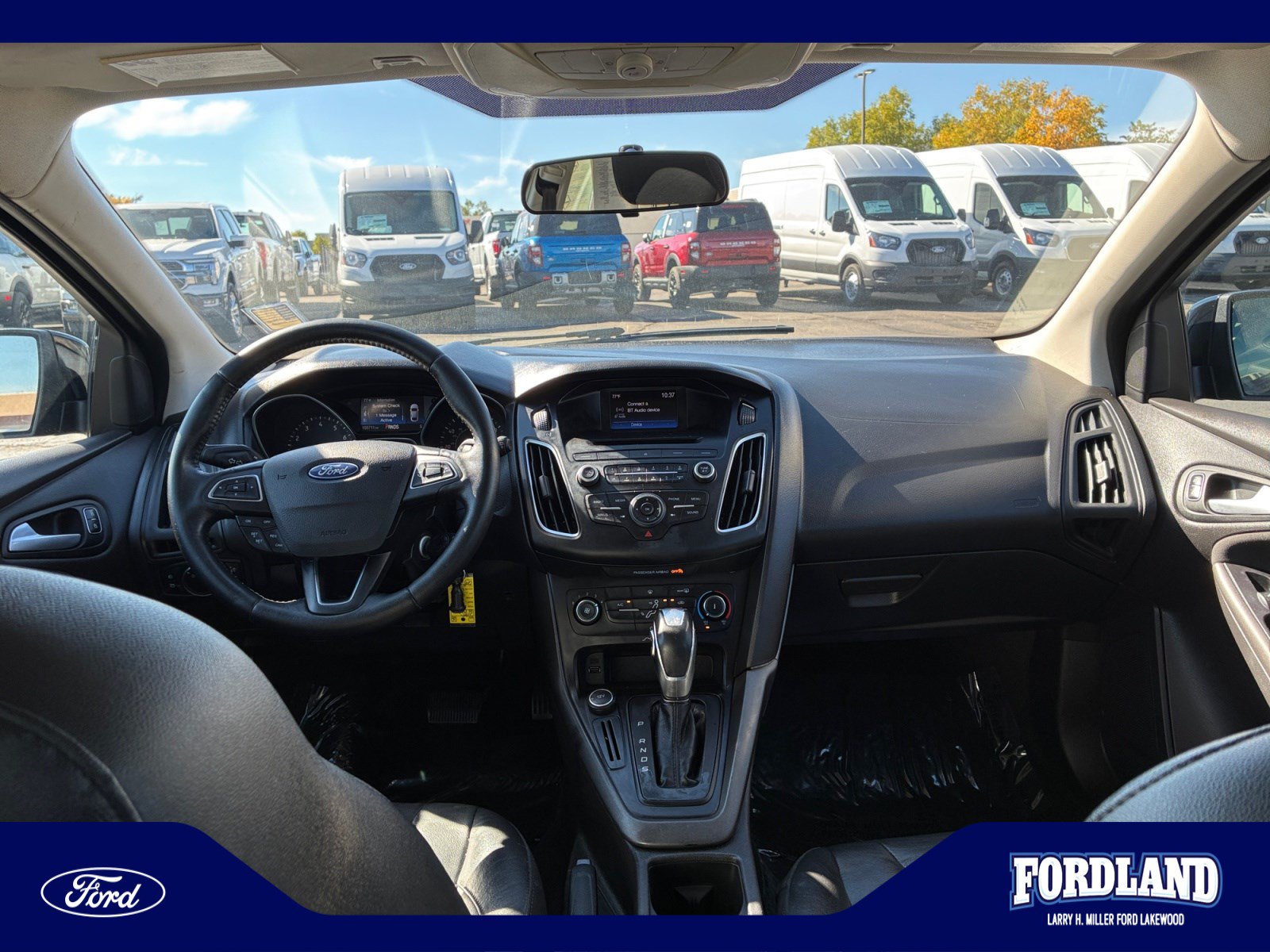 Used 2016 Ford Focus SE w/ Equipment Group 201A FWD image 20