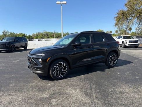 New 2026 Chevrolet TrailBlazer RS w/ Driver Confidence Package image 2