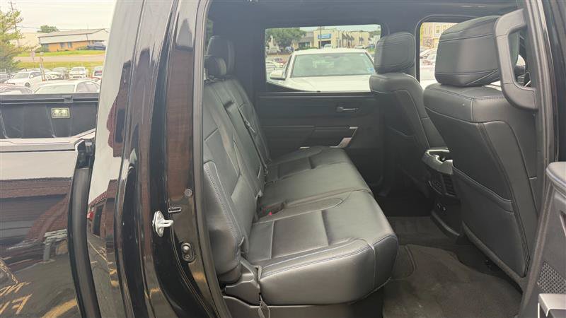 Used 2022 Toyota Tundra Platinum w/ Advanced Package AWD/4WD image 10