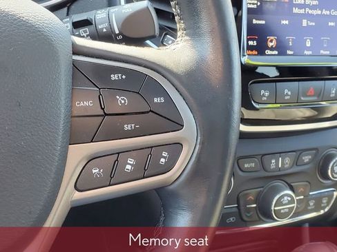 Used 2021 Jeep Cherokee Limited w/ Elite Package image 27