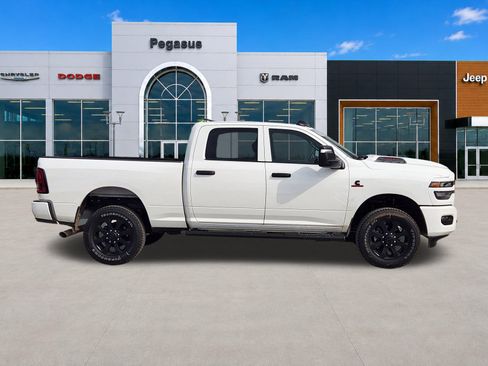 New 2026 RAM 2500 Tradesman AWD/4WD image 7
