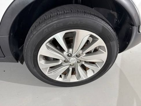 Used 2017 Buick Encore FWD image 6