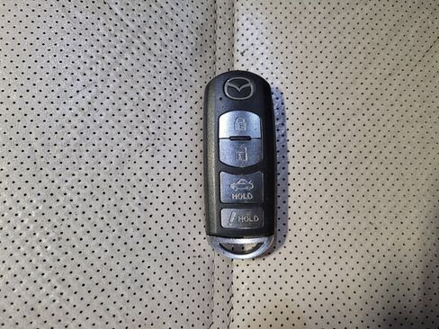 Used 2016 MAZDA MAZDA6 Grand Touring w/ GT Technology Package image 32