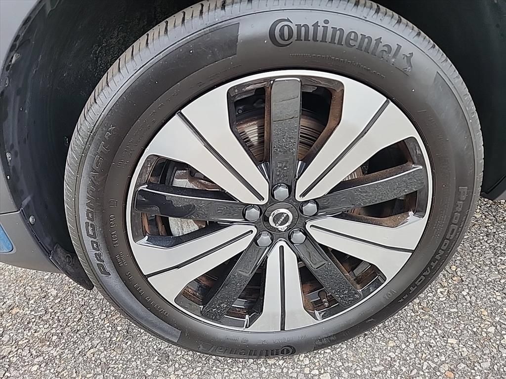 Certified 2023 Volvo C40 P8 Recharge Plus w/ Climate Package AWD/4WD image 9