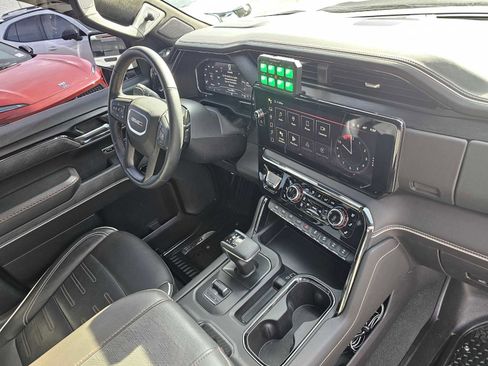 Used 2024 GMC Sierra 1500 AT4X image 11