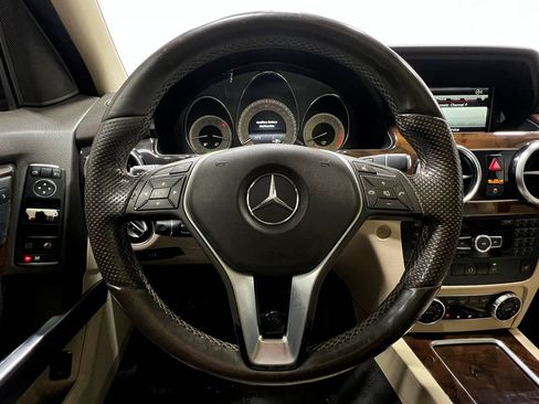 Used 2015 Mercedes-Benz GLK 350 4MATIC image 22