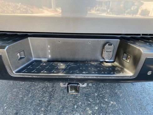 Used 2021 Nissan Titan S w/ S Utility Package RWD image 10