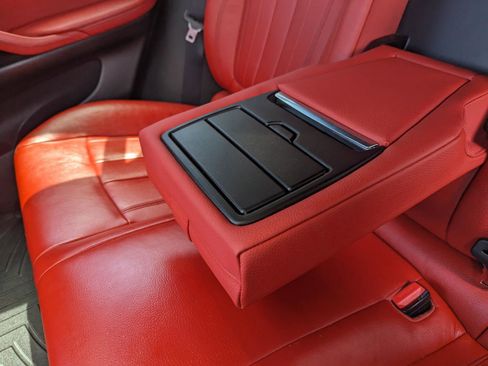 Used 2018 BMW X6 xDrive50i w/ M Sport Package AWD/4WD image 42