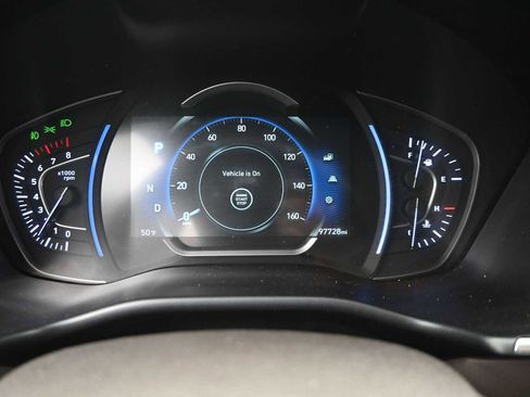 Used 2020 Hyundai Santa Fe SEL image 16
