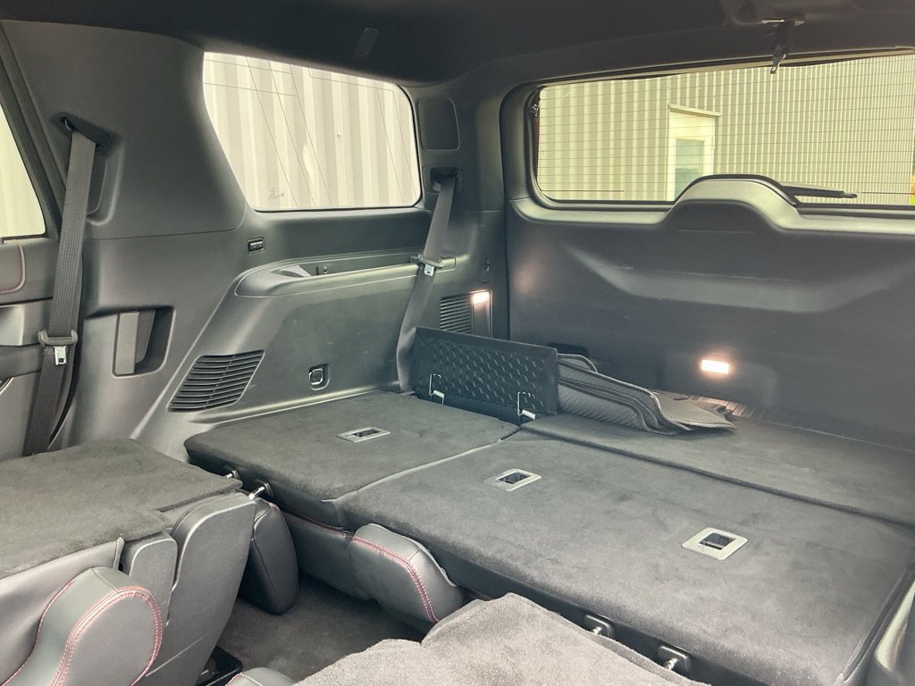 Used 2024 Ford Expedition Limited AWD/4WD image 23