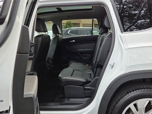 Certified 2023 Volkswagen Atlas SE w/ Panoramic Sunroof Package AWD/4WD image 30