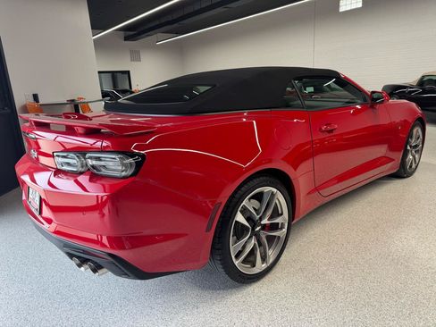 Used 2022 Chevrolet Camaro SS RWD image 13