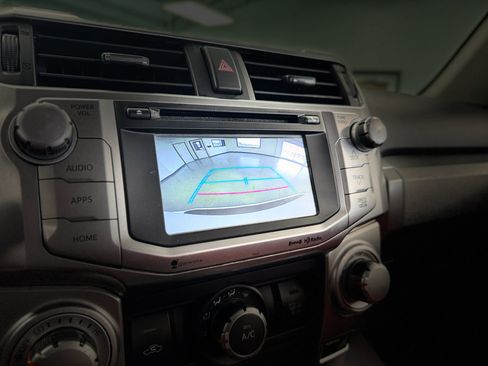 Used 2019 Toyota 4Runner SR5 AWD/4WD image 22