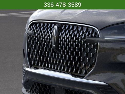 New 2025 Lincoln Aviator 2WD image 17