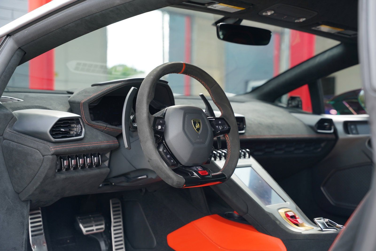 Used 2023 Lamborghini Huracan STO RWD image 32