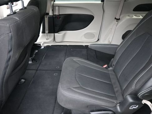 Used 2024 Chrysler Voyager LX FWD image 27