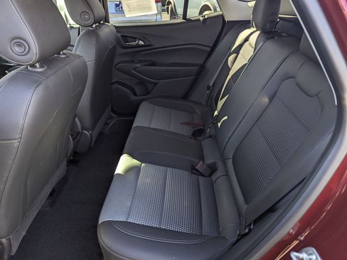 Used 2024 Chevrolet Trax LT w/ Driver Confidence Package image 7