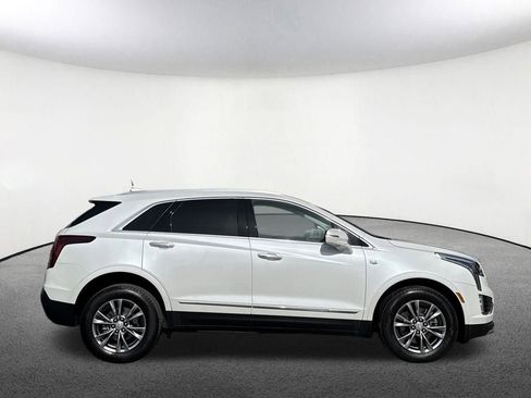 Certified 2023 Cadillac XT5 Premium Luxury w/ LPO, Floor Liner Package image 22